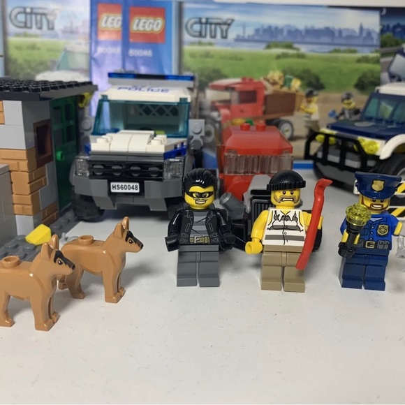 LEGO 60048 & 60007 Police Dog Unit & High Speed Chase 2 Complete Sets  No Boxes - Picture 6 of 14